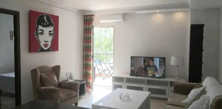 Apartamento En La Milla De Oro, A 100m De La Playa * Marbella
